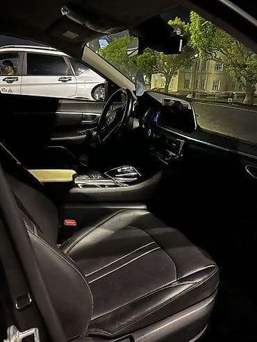 Продажа авто: Hyundai Sonata: 2019 г., 2 л, Автомат, Газ, Седан — 5