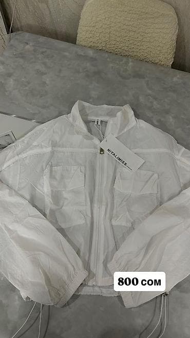 купить дождевик костюм: Легкие куртки/ветровки на молнии 1) Бордовая ветровка с капюшоном - — 2