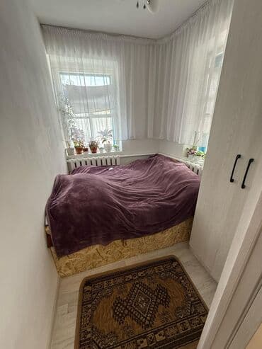 дом 3 ком: Үйдүн жарымы, 57 кв. м, 3 бөлмө, Кыймылсыз мүлк агенттиги, Косметикалык оңдоо — 1