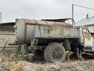 авто танк: ГАЗ Sobol 2752: 1999 г., Механика, Бензин — 3