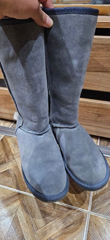 зимние сапоги: Продаются евро угги, состояние отличное, были в носке пару раз — 1