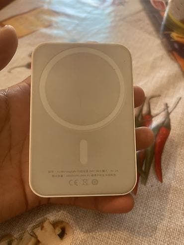 сумки бишкек: MagSafe внешний аккумулятор (Power Bank) с магнитным креплением для — 2