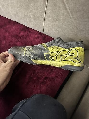 third edition solution: Отдам шнурки Сороконожки, фьючеры брал с Пеле стор, размер 39-40 — 2