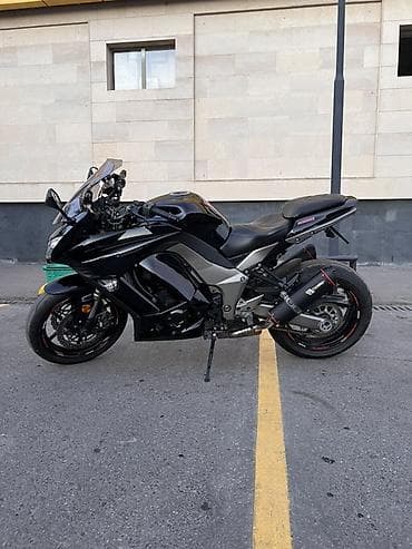 Спортбайк Kawasaki, 1000 куб. см, Бензин, Взрослый, Б/у — 4