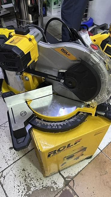 Пилы: Сиркулярка - Диаметр диска: 255 мм (на диске указано MAX 7000 rpm) - — 4