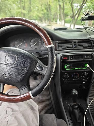 Honda Orthia: 1998 г., 1.5 л, Механика, Бензин, Универсал — 2