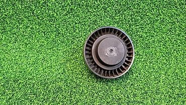 x5 e53: Ролик натяжителя генератора Е39 7 841 228 Год 2003 В отличном — 3