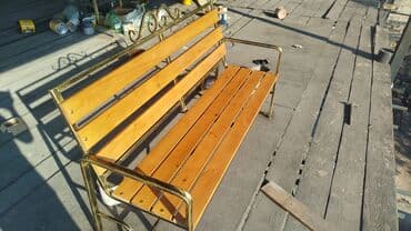 садовые мебели: Скамейка с навесом 15000сом скамейка с подлокотник 6500 — 7