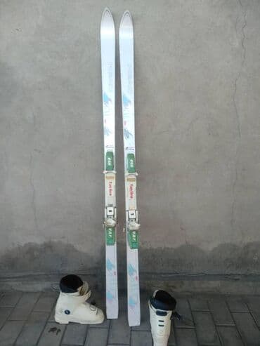 прокат сноубордов бишкек: Продаю ботинки для лыж. 37-38 размер. В подарок лыжи. Цена 4000 сом — 5