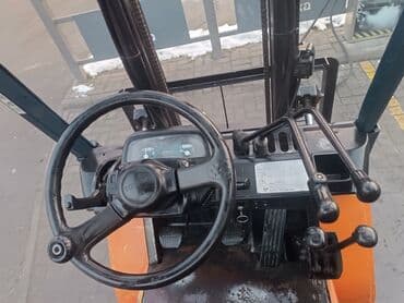 тойота 65: Погрузчик, Toyota, 2004 г., Колесный, Вилочный — 4