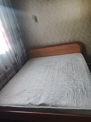 Спальные гарнитуры: Спальный гарнитур, Б/у, Двуспальная кровать, Комод, Трюмо, ДСП, цвет - Коричневый — 2