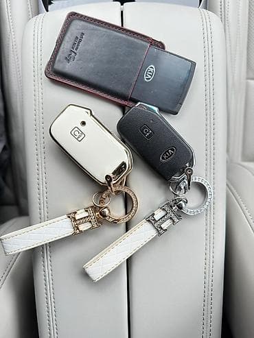 Kia K7: 2019 г., 2.4 л, Гибрид, Седан at lalafo.kg Kia K7: 2019 г., 2.4 л, Гибрид, Седан