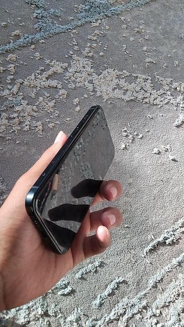 note 22: IPhone 15, Б/у, 128 ГБ, Черный, Защитное стекло, 78 % — 3