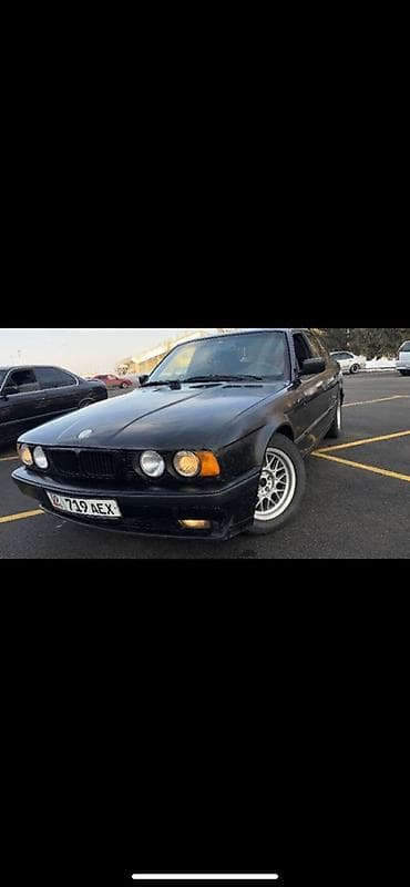 BMW: BMW 525: 1991 г., 2.5 л, Седан — 2