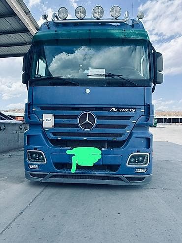 Тягач, Mercedes-Benz, 2008 г., Тентованный