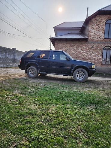 рулевая рейка ленд крузер 100: Внедорожник 5‑дверный, черный, с полноценной запаской на задней двери — 4