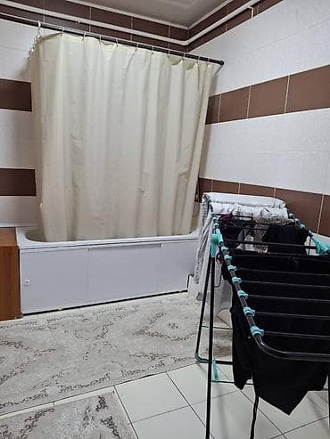 студенты: Сдается комната в особняке Адрес: Алтын Ордо (по Горького) Цена: 15000 — 3