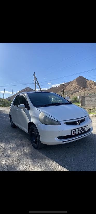 tsunami 100: Honda Fit: 2002 г., Автомат, Хэтчбэк — 1