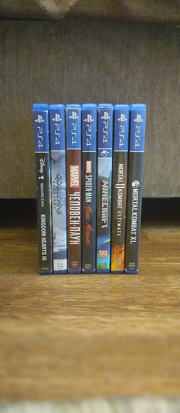 детские приставки playstation 4 pro: PlayStation 4 Pro в хорошем состоянии (черная консоль) + комплект — 2