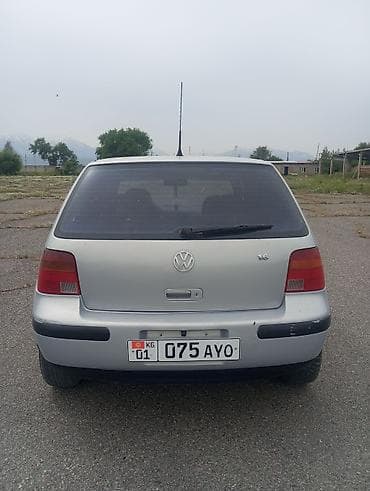 Volkswagen: Volkswagen Golf: 1998 г., 1.6 л, Механика, Бензин, Хэтчбэк — 4