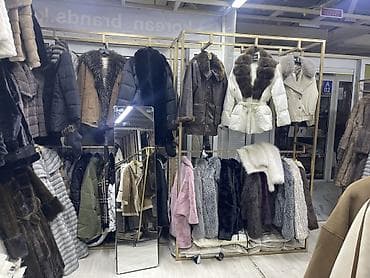 стойки: Кронштейны, вешалки, ресепшн 10000сом полное оборудование бутика — 8