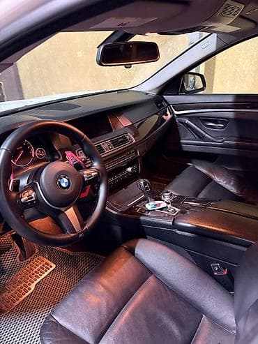 Транспорт: BMW 5 series: 2012 г., 3 л, Типтроник, Бензин, Седан — 6