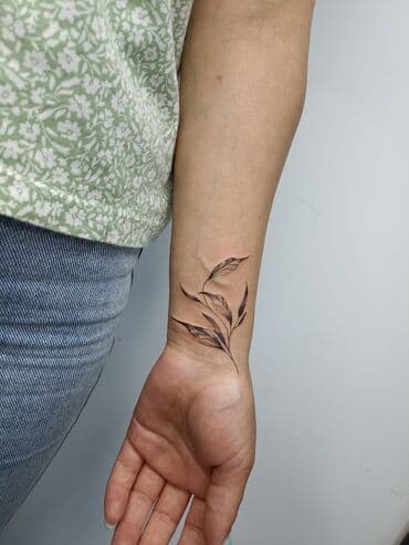 самый лучший эндокринолог рядом просп жибек жолу бишкек: Изменение дизайна, Коррекция татуировок, Создание эскиза | Консультация — 8