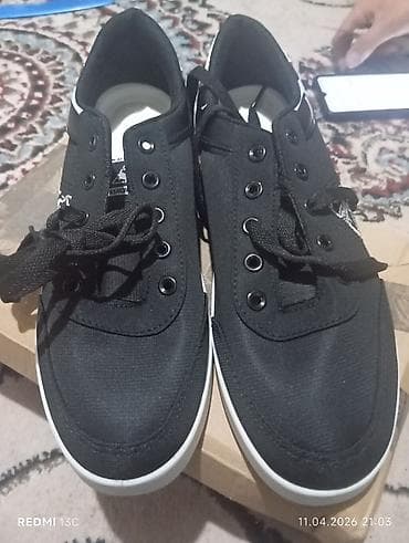 бу ботинка: Мужские кроссовки, 43, Новый, цвет - Черный, Бесплатная доставка — 3