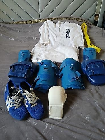 Комплект для занятий каратэ/киокушин. Состав: - Кимоно (ги) белое с — 3