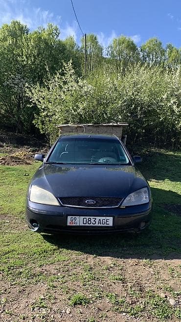 Ford Mondeo: 2001 г., 1.8 л, Механика, Бензин, Седан