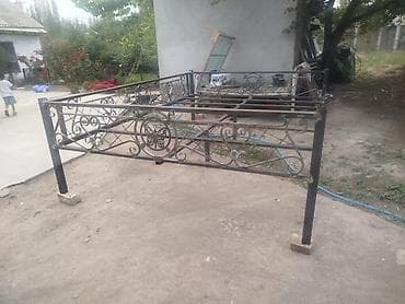 бу столы: Тапчан 3 x 2 x 55 м, Металл — 2