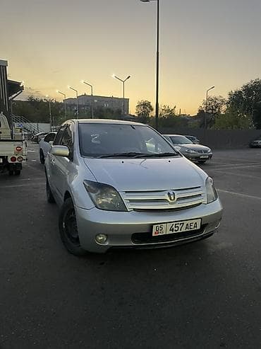 Toyota Ist: 2003 г., 1.5 л, Автомат, Бензин, Хэтчбэк