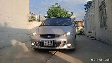 Honda Jazz: 2007 г., 1.3 л, Механика, Бензин, Хэтчбэк — 1