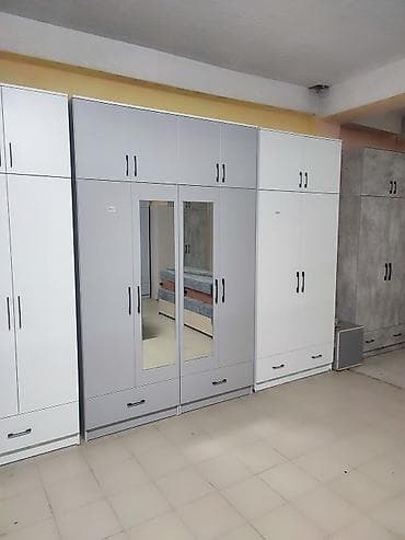 Тепкичтер жана комплекттер: Шифоньерлер, кийидер үчүн шкафтар, Түз, ЛДСП — 1