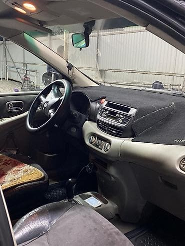 свет: Nissan Almera Tino: 2003 г., 2 л, Автомат, Бензин, Минивэн — 6