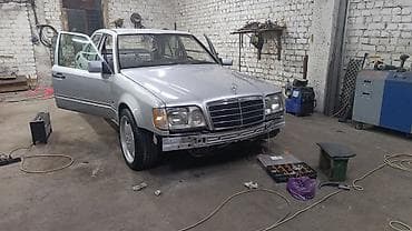 Mercedes-Benz W124: 1994 г., 4.2 л, Автомат, Бензин, Седан — 8