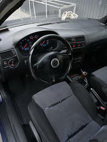 макс: Volkswagen Bora: 1999 г., 2 л, Бензин, Седан — 7