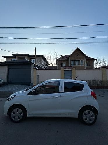 Chevrolet: Chevrolet Spark: 2019 г., 1 л, Автомат, Бензин, Хэтчбэк — 4