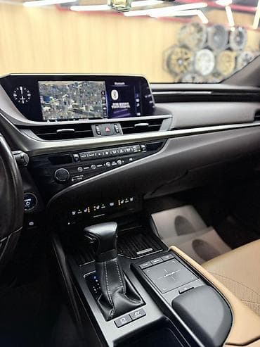 цена жигули: Lexus ES: 2019 г., 2.5 л, Автомат, Гибрид, Седан — 7