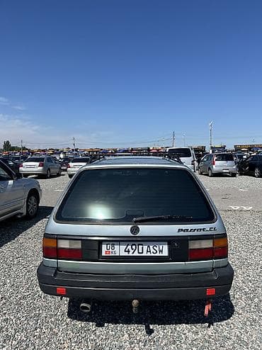 балыкчы жарнама: Volkswagen Passat: 1989 г., 1.8 л, Кол менен иштөөчү, Бензин, Универсал — 5