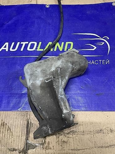 00: Nissan Primera (P12) 5 - Разширетельный бачок Артикул: 09484 — 2
