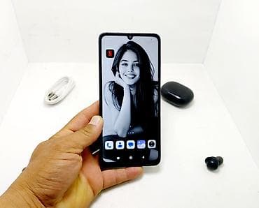 poco s3: Redmi, Redmi 13C, Б/у, 128 ГБ, цвет - Черный, 1 SIM, 2 SIM — 1