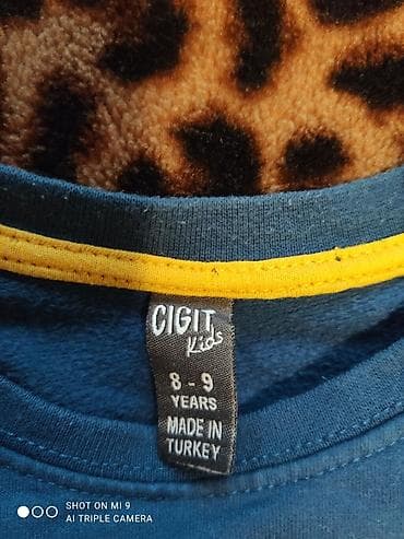 Балдардын кийим-кечелери жана бут кийимдери: 3 свитера/ кофты ТЕПЛЫЕ на 6-7 лет. Цена за все - 800 сом состояние — 4