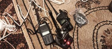 аппаратура караоке: Рации портативные комплектом. В составе: - 3портативные радиостанции — 1