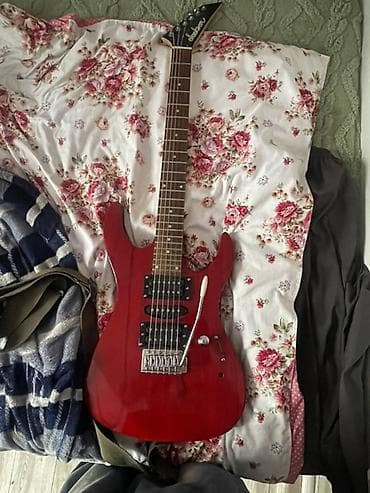 гитары ош: Электрогитара Jackson (логотип на голове грифа). Характеристики и — 1