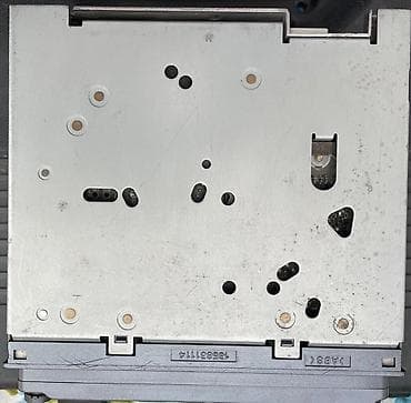 Автоэлектроника: Б/у, 2-DIN, 7 ", Без системы, Без оперативной памяти ГБ ОЗУ, Без встроенной памяти Гб ПЗУ — 2