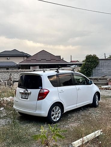 mini kooper: Toyota Ractis: 2005 г., 1.5 л, Вариатор, Бензин, Минивэн — 4