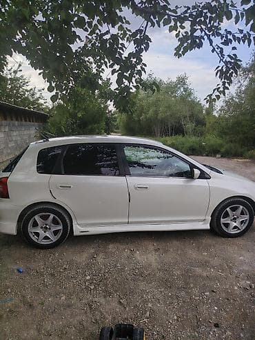 subaru outback xt: Honda Civic: 2002 г., Хэтчбэк — 9