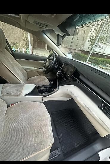 prius v: Toyota Camry: 2021 г., 2.4 л, Автомат, Гибрид — 3