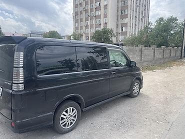 обмен степ: Honda Stepwgn: 2004 г., Бензин — 1